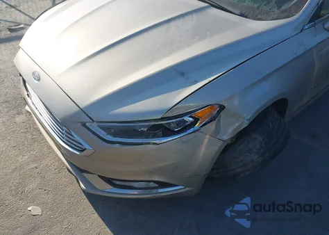 2018 Ford Fusion Titanium z USA, uszkodzony, nr VIN 3FA6P0RU7JR225728
